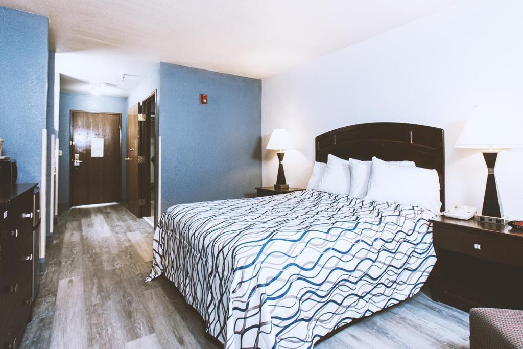 Best Western Wichita North Park City Exterior photo
