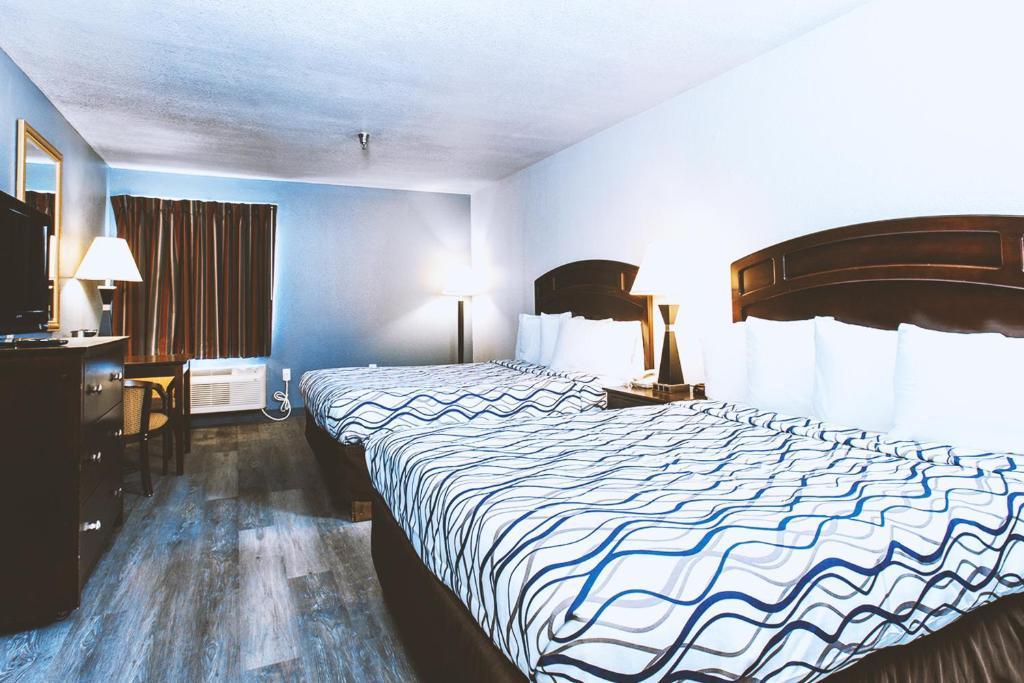 Best Western Wichita North Park City Exterior photo