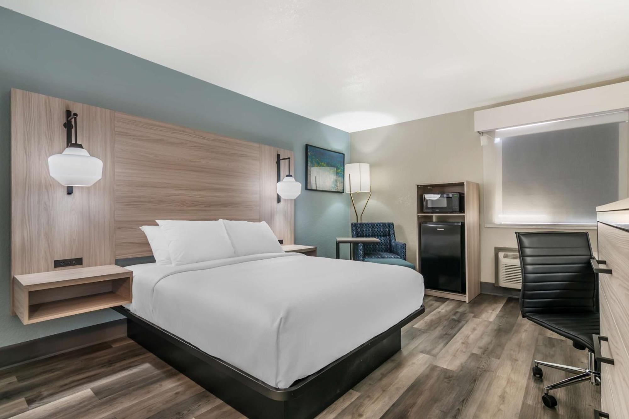 Best Western Wichita North Park City Exterior photo